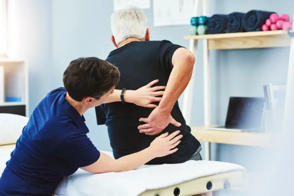 When To Seek Medical Attention for Back Pain